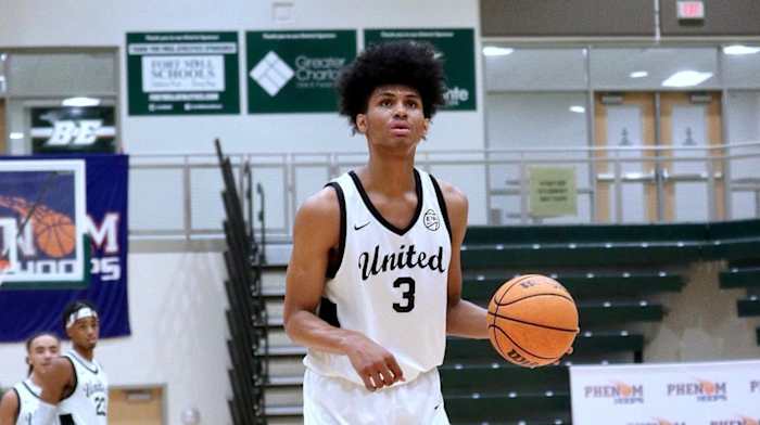 Five-star forward Jarin Stevenson playing for Team United on the EYBL circuit.